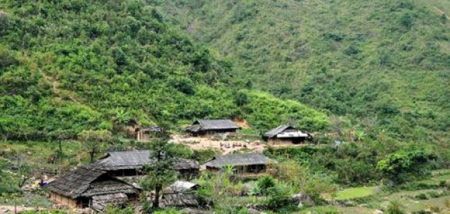 Làm dâu bản Bơn